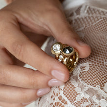 Load image into Gallery viewer, QUDO INTERCHANGEABLE FABERO FLAT TOP 10MM - JET BLACK CRYSTAL - ROSE GOLD PLATED