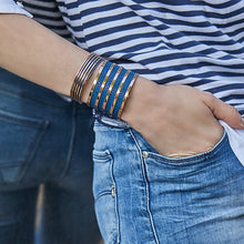 Load image into Gallery viewer, QUDO MY BANGLES - STRIPE NARROW - STAINLESS STEEL