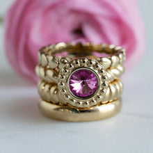Load image into Gallery viewer, QUDO INTERCHANGEABLE GHIARE TOP 11MM - FUCHSIA CRYSTAL - GOLD PLATED
